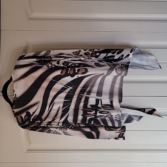 Cache - Picture 3 of 4